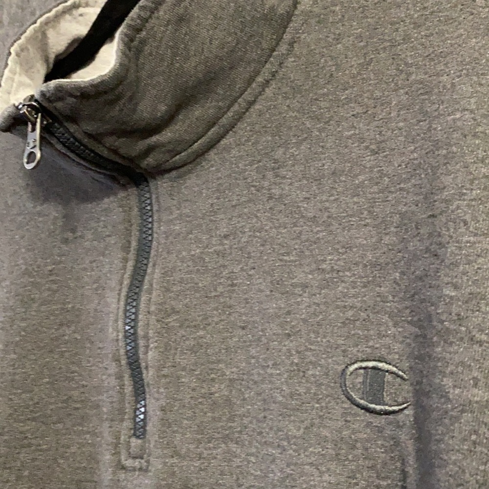Champion Sweater - Picture 3 of 7